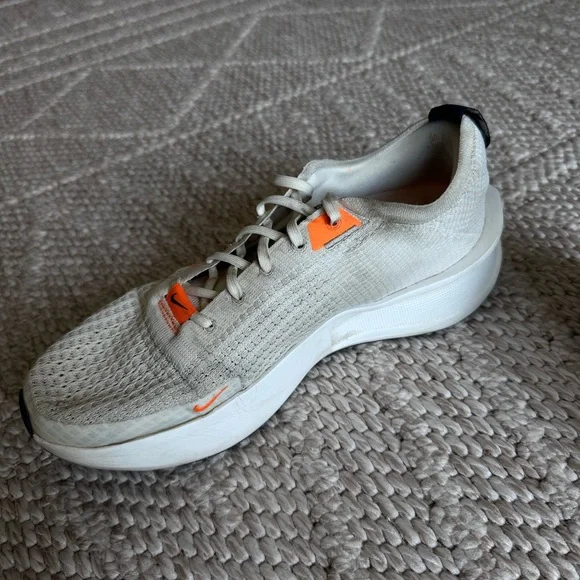 Nike White and Orange Athletic Sneakers - Picture 11 of 15